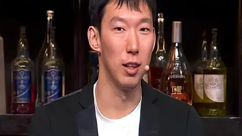 皇马官方：阿诺德加盟意向已定，四年合约在握