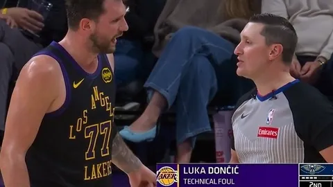 普利西奇红牌引风波，体育伦理受诘问，教练皮奥利愤然离场！